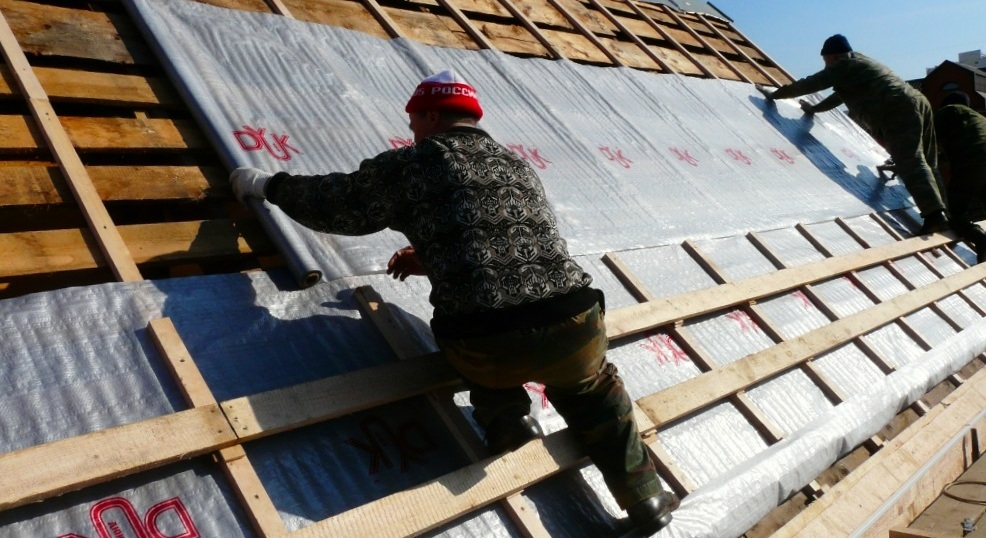  крыть крышу металлочерепицей своими руками:  покрыть крышу .