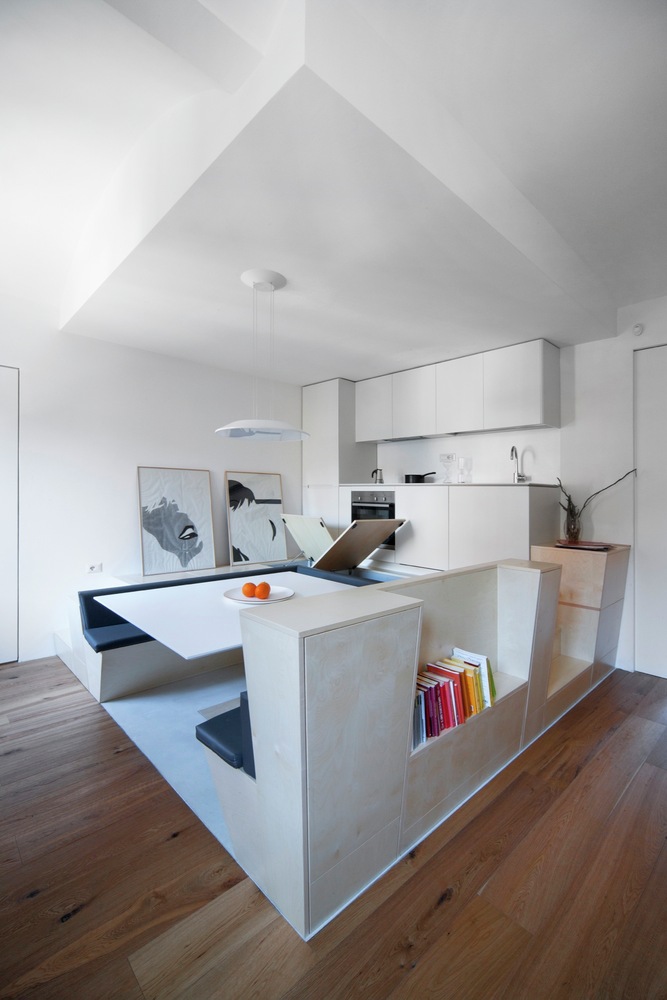 Turin apartment renovation custom central space