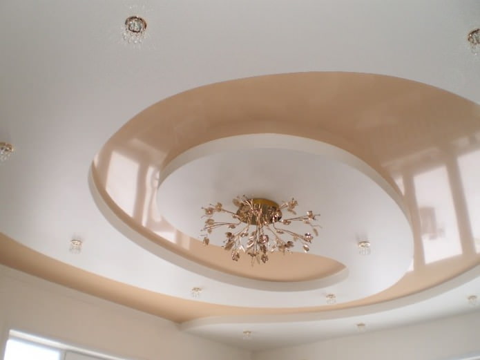 потолок из гипсокартона на кухне в разных уровнях