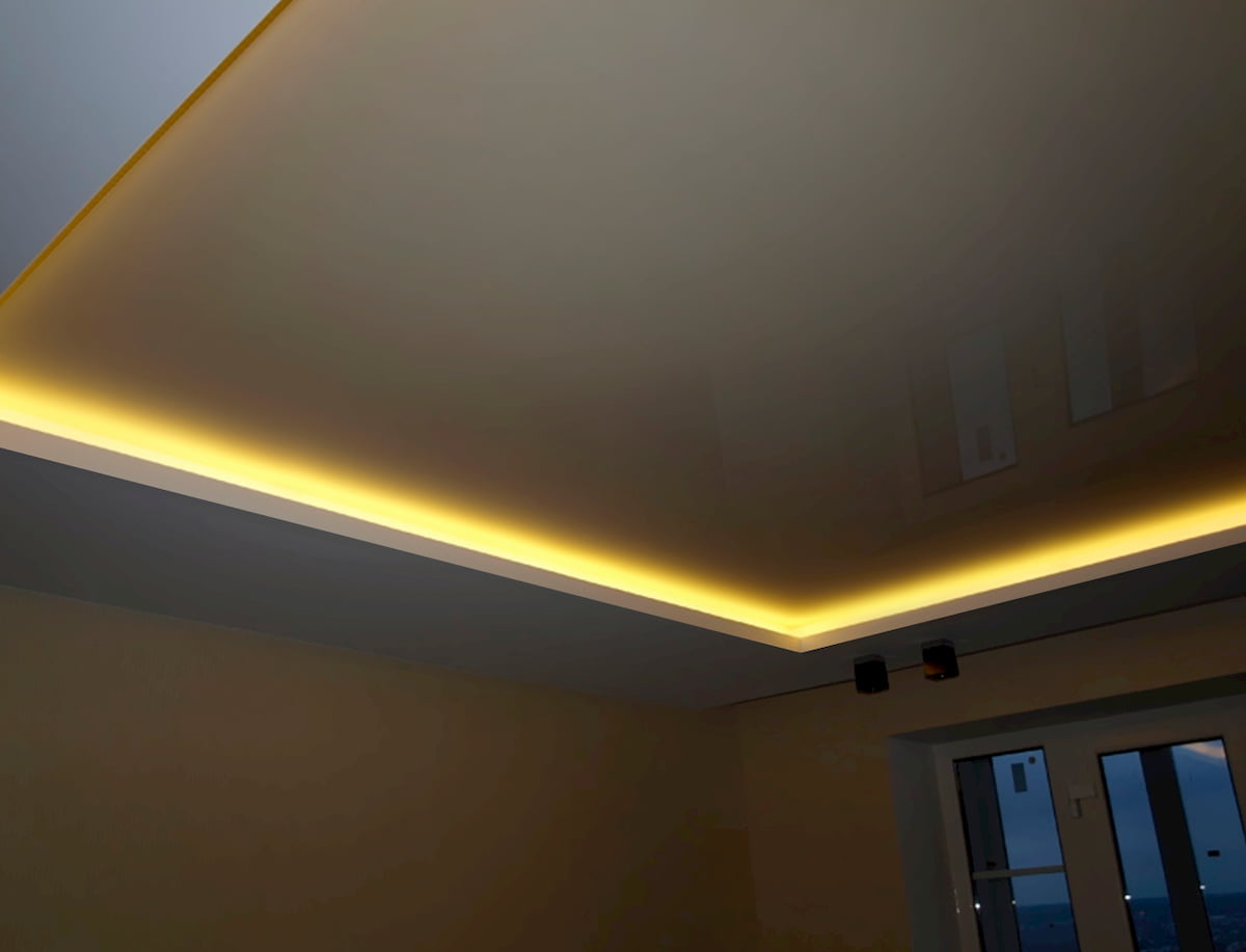 Светодиодная лента в интерьере потолок