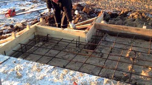 Украшаем вход: крыльцо для частного дома, фото и особенности разных конструкций