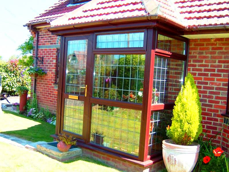 Фото проекта закрытого крыльца для частного дома