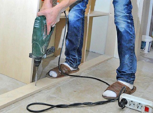 Монтаж основы для крепления рельса