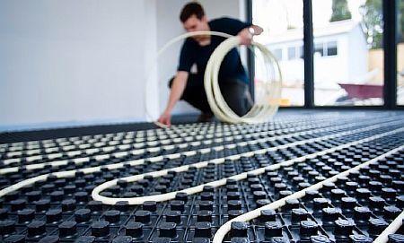 Фото — Прокладка кабеля в маты