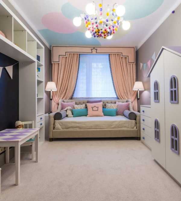 Детская комната узкая и длинная дизайн фото