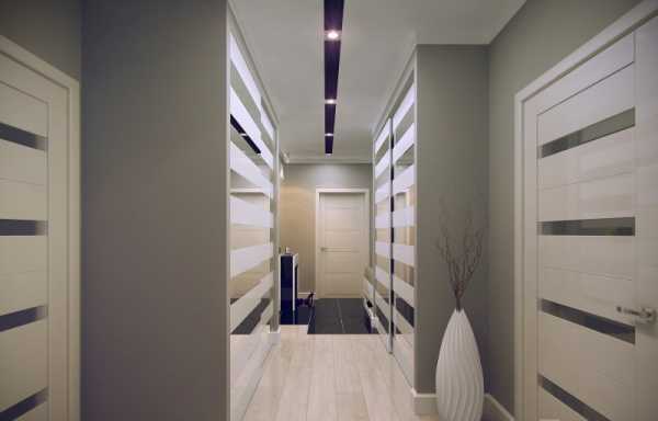 Интерьер квартиры с длинным коридором