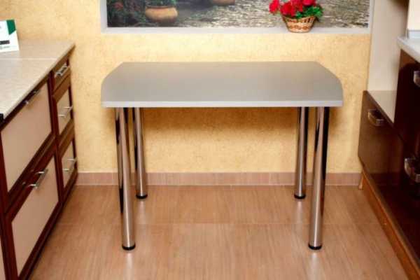Овальный стол для маленькой кухни