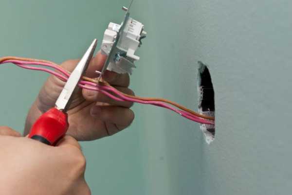 Подключение выключатель одноклавишный – Как подключить выключатель с .