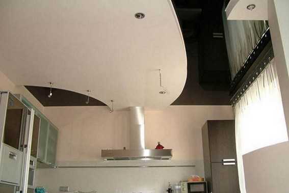 Потолок из гипсокартона для угловой кухни