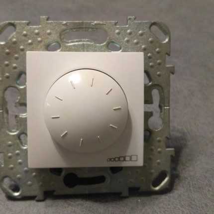 Регулятор освещения для лампы накаливания – Устройство, схема и ...